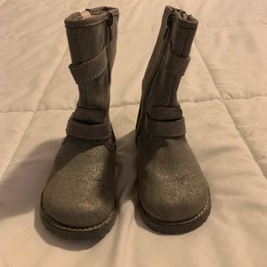Girls silver glittery boots